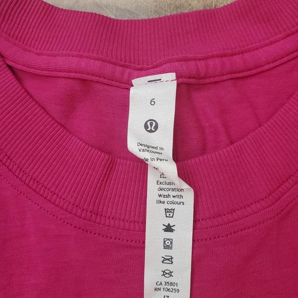 Lululemon Muscle tank - Picture 2 of 2